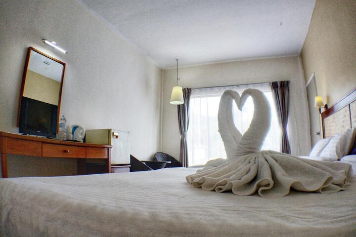 Room 25 of 66
