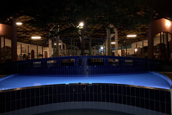 Pool 20 of 34