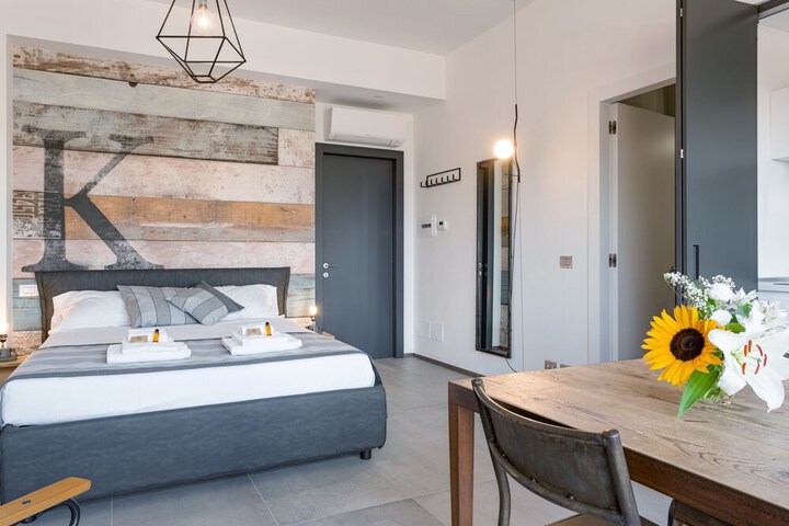 Room 75 of 270