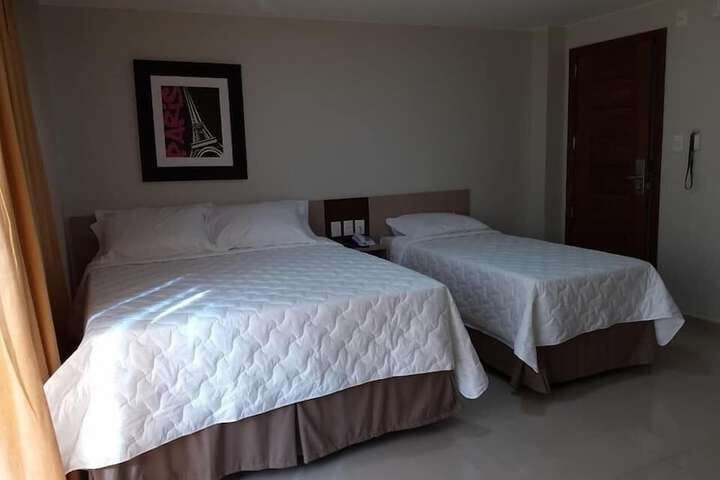 Room 6 of 34