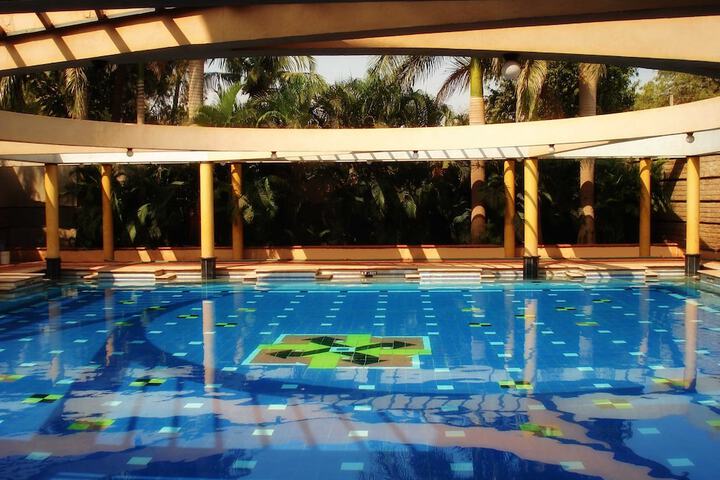 Pool Hotel