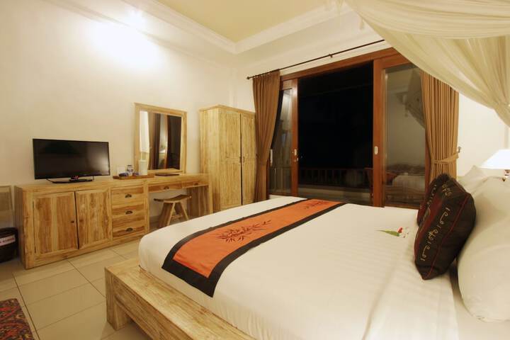 Room 55 of 213