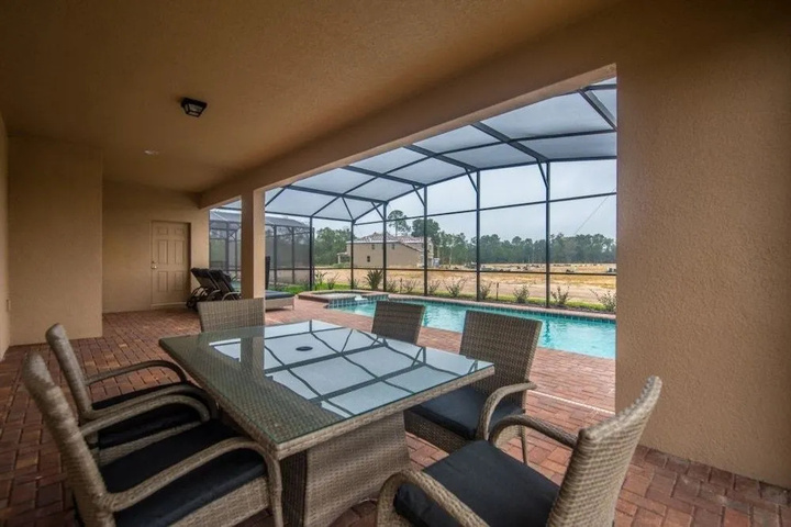 Terrace/Patio 7 of 19