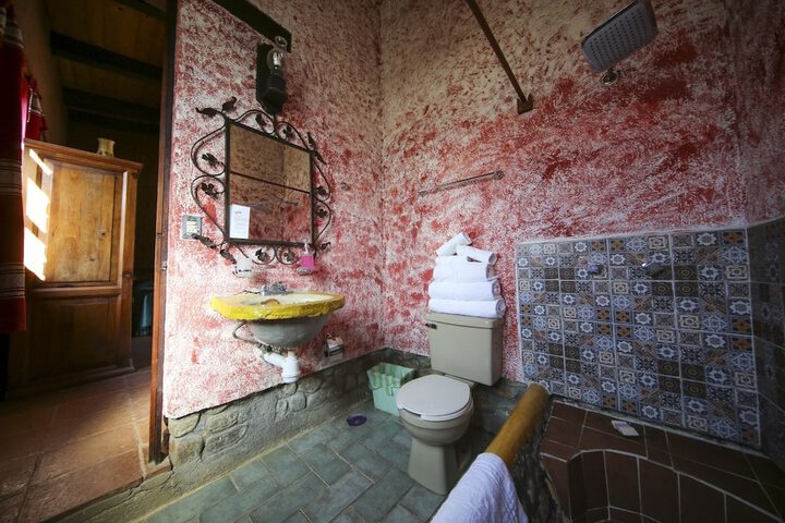 Room 104 of 132
