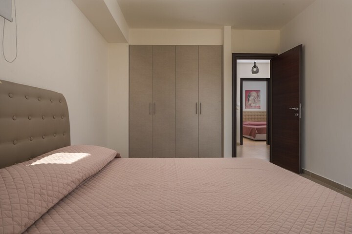 Room 14 of 72