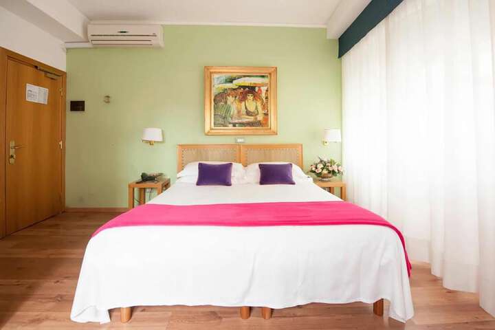 Room 19 of 39