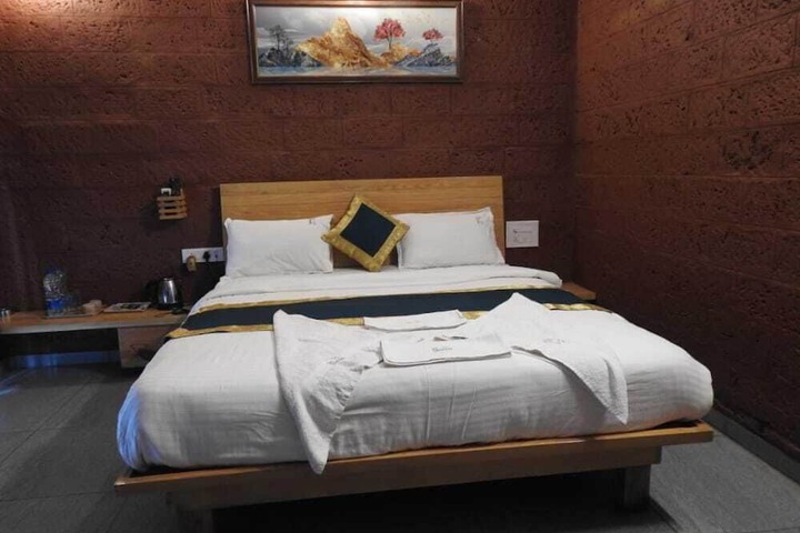 Room 12 of 45