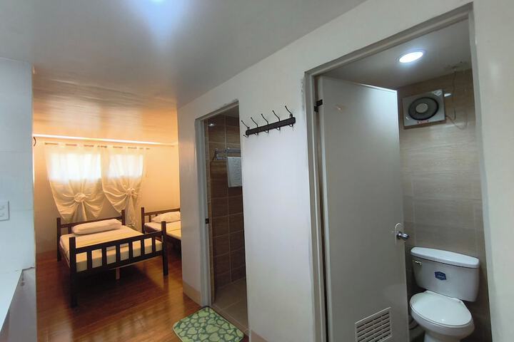 Room 12 of 41