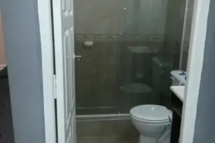 Room 10 of 10