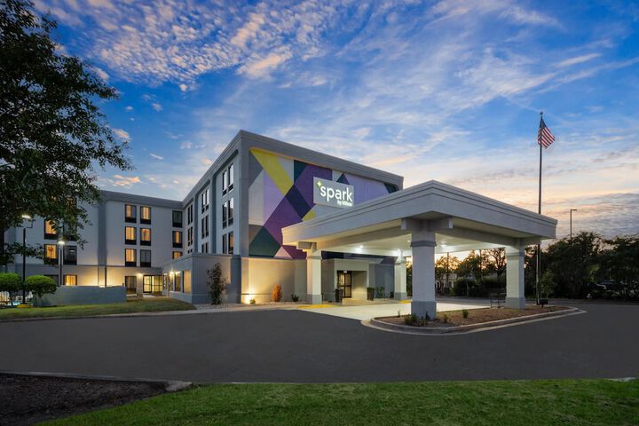 Hotel 62 of 63