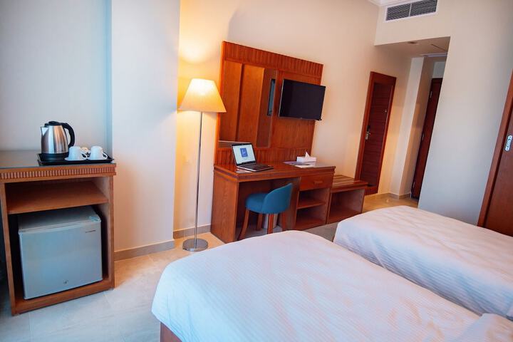 Room 8 of 44