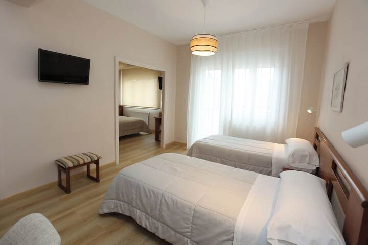 Room 9 of 26