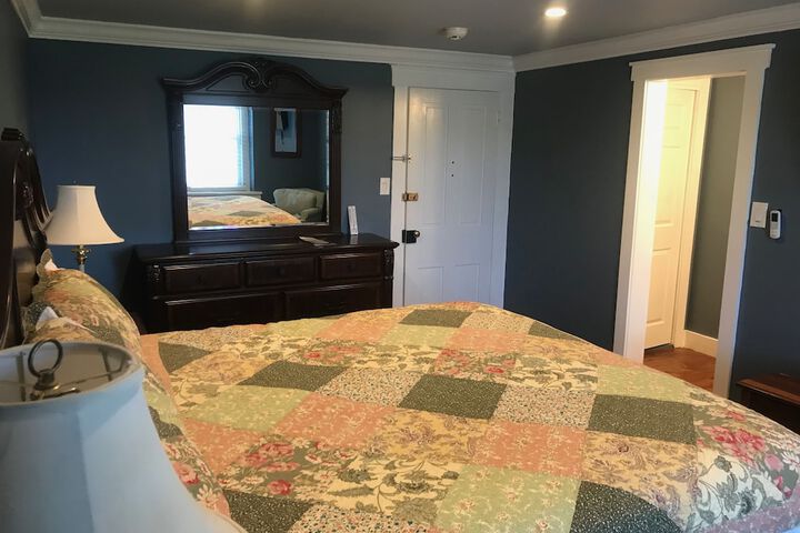 Room 20 of 64
