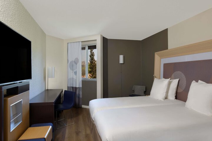 Room 20 of 80