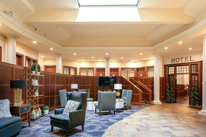 Hotel Interior 7 of 50