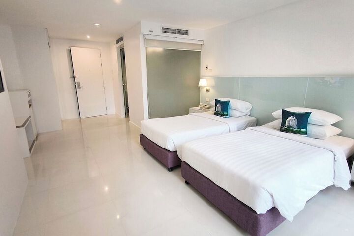 Room 22 of 111