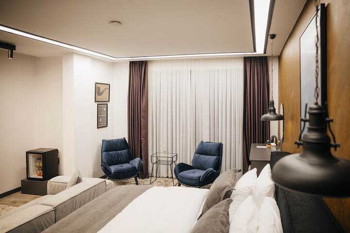 Room 42 of 67