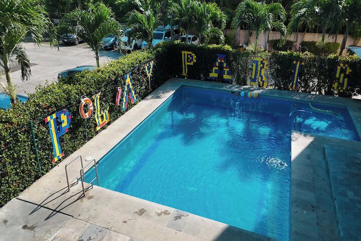 Pool 54 of 91