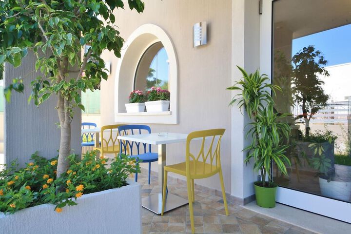 Terrace/Patio 19 of 51