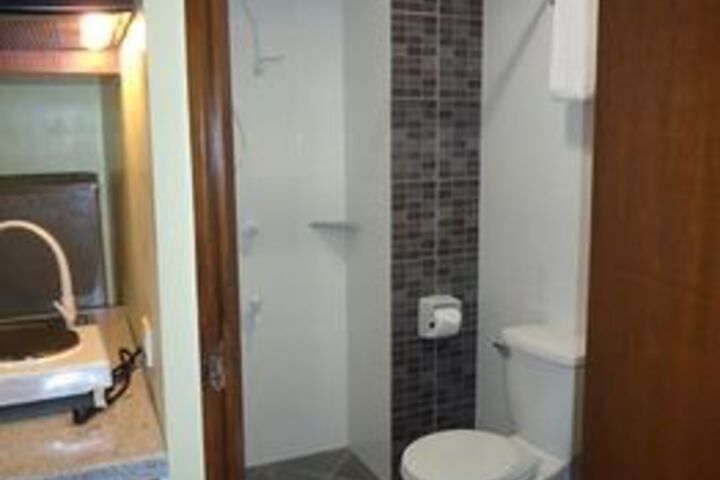 Room 2 of 9