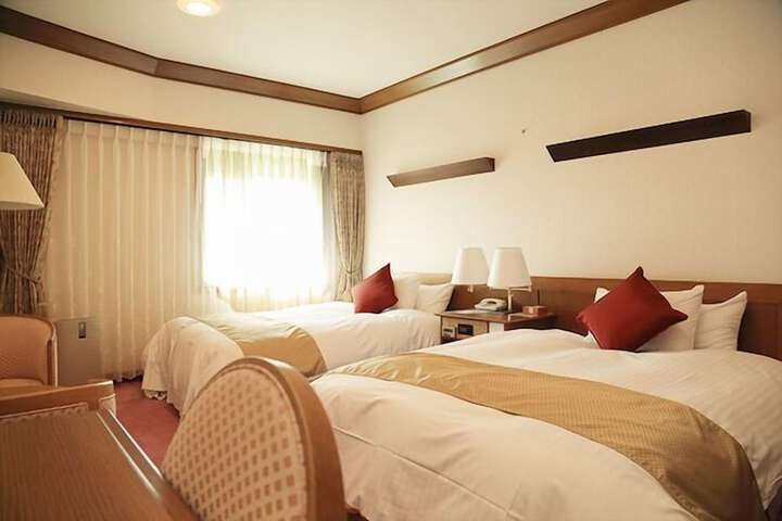 Room 20 of 48