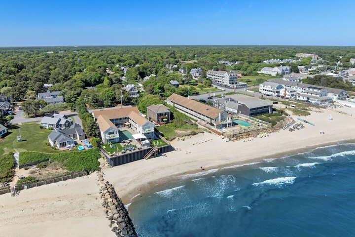The Corsair & Cross Rip Oceanfront Resort
