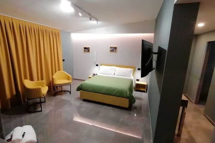 Room 15 of 44