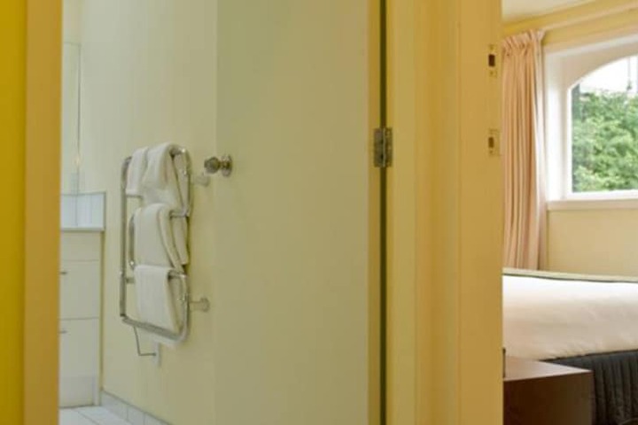 Room 17 of 21