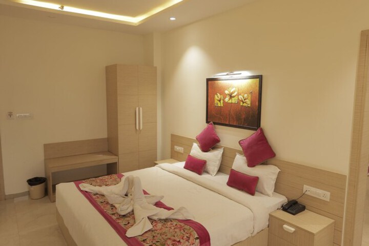 Room 17 of 31