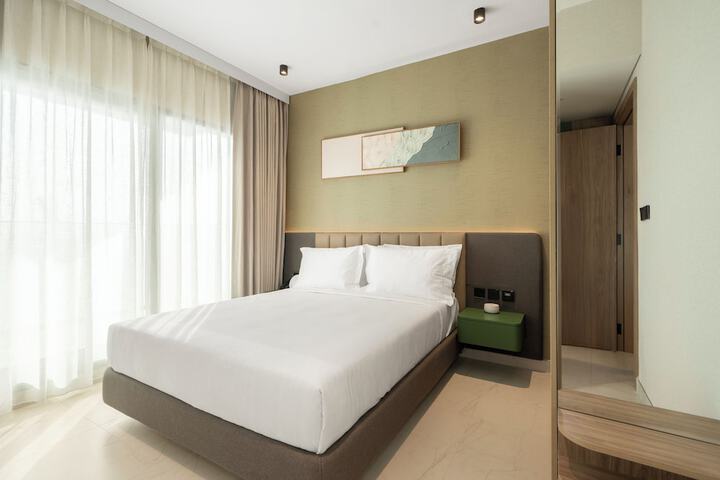 Room 73 of 120