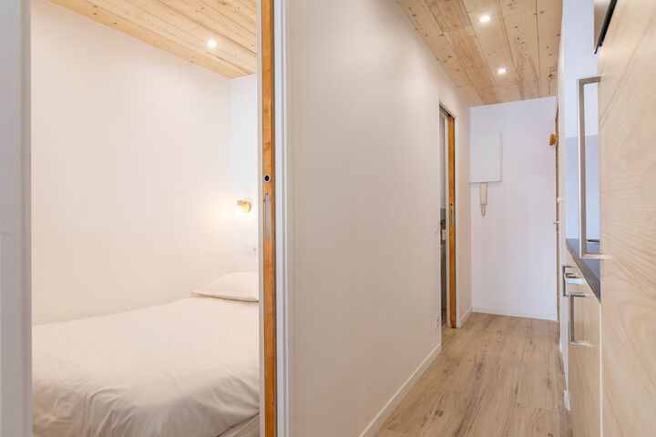 Room 6 of 58