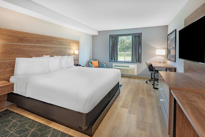 Room 15 of 26