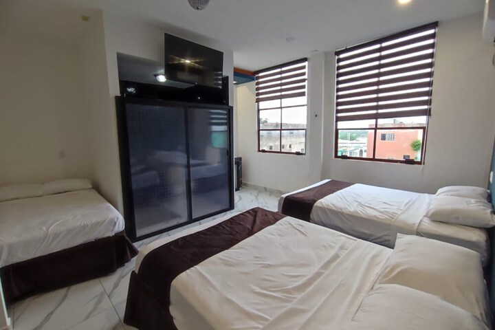Room 8 of 21