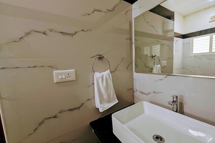 Room 30 of 52