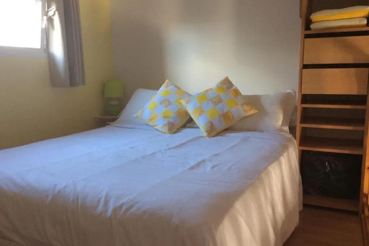 Room 4 of 19