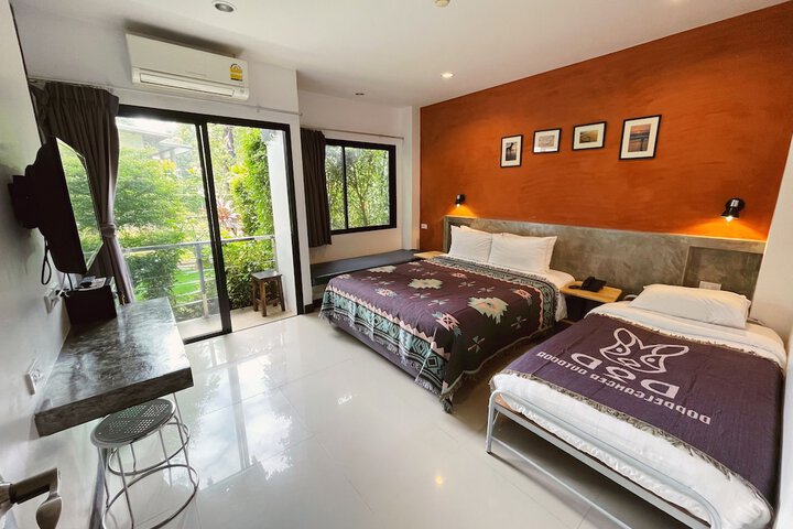 Room 8 of 60