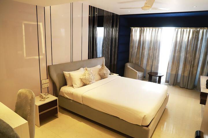 Room 26 of 34