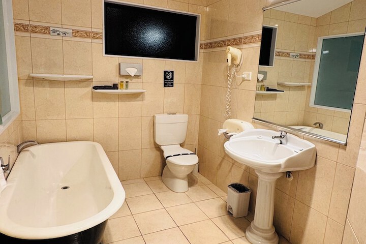 Room 35 of 56