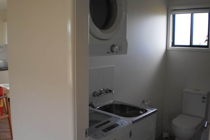 Room 9 of 10