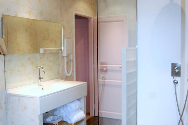 Clean Restrooms