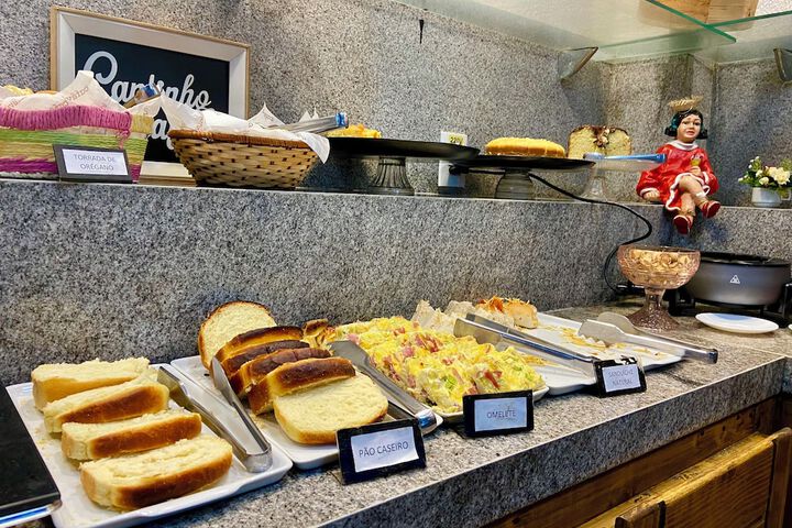 Breakfast/Coffee Service 75 of 95