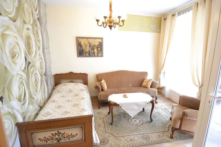 Room 18 of 92