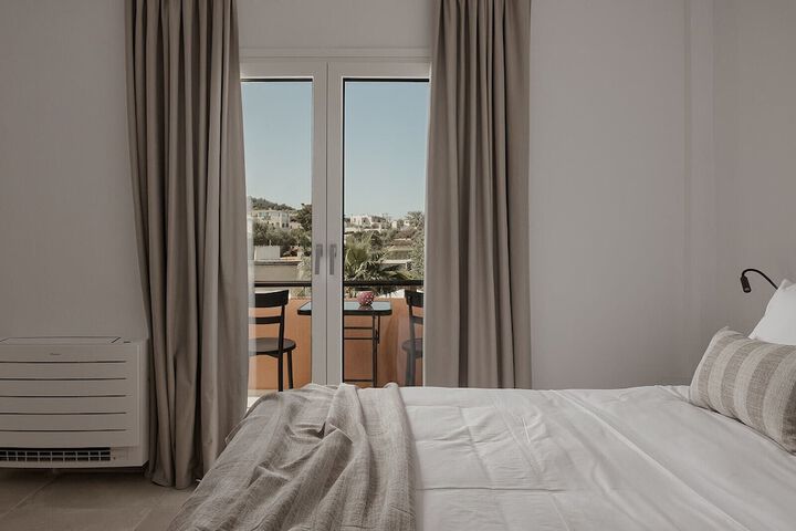 Room 48 of 92