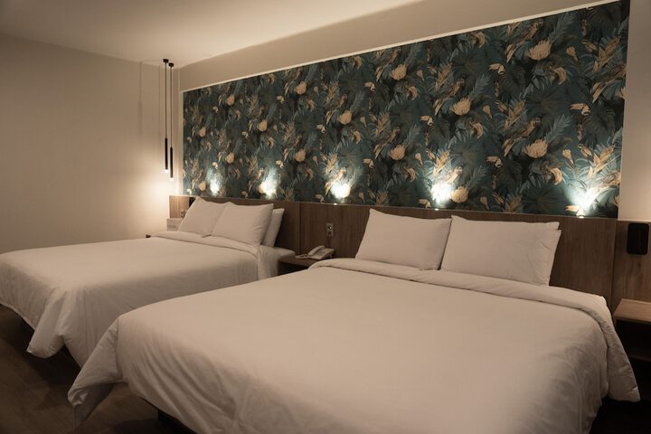 Room 5 of 19
