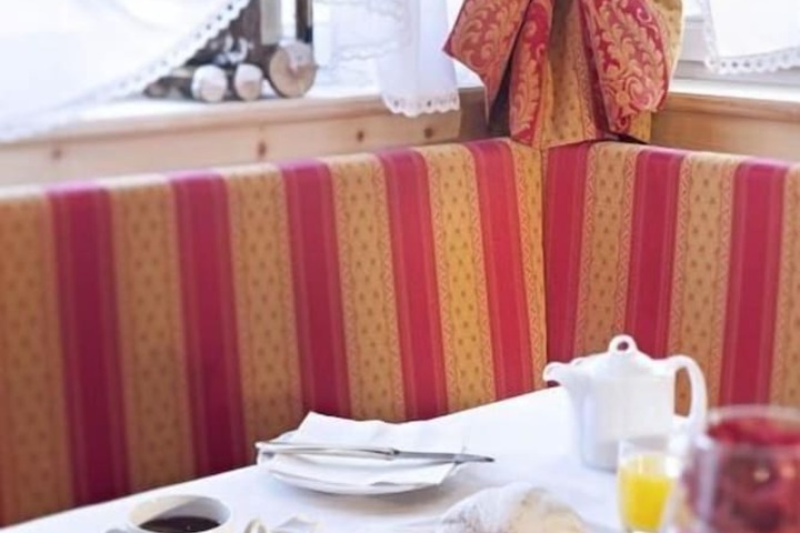 Breakfast/Coffee Service 60 of 105