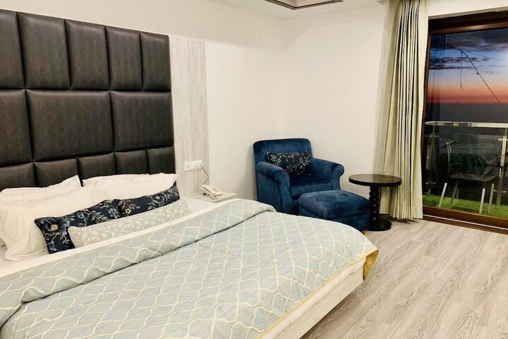 Room 7 of 21