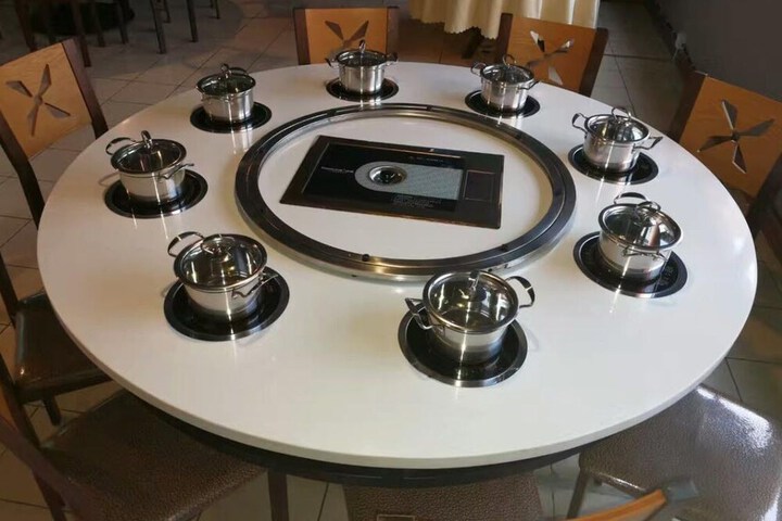 Dining 8 of 11