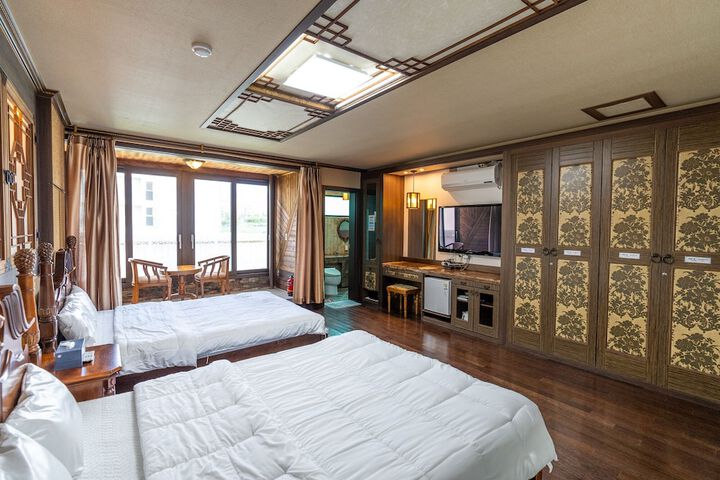 Room 21 of 75