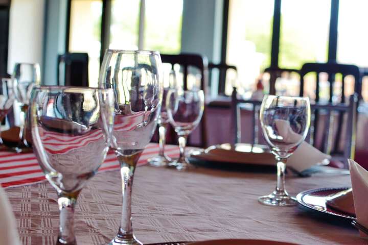 Dining 3 of 15