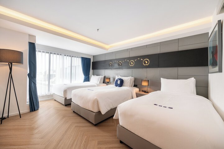 Room 6 of 39
